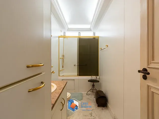 Apartamento 3 quartos e 4 banheiros, à venda, no bairro Cerqueira César em São Paulo