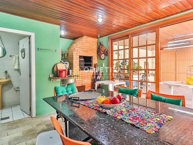 Casa 6 quartos e 6 banheiros, à venda, no bairro Rubem Berta em Porto Alegre