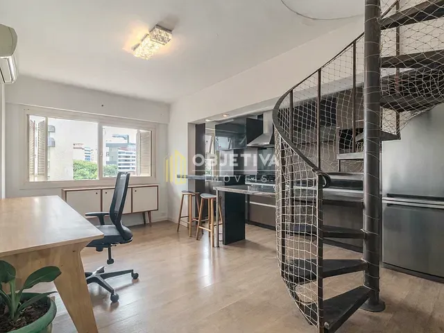Cobertura / Penthouse 1 quarto e 2 banheiros, à venda, no bairro Rio Branco em Porto Alegre