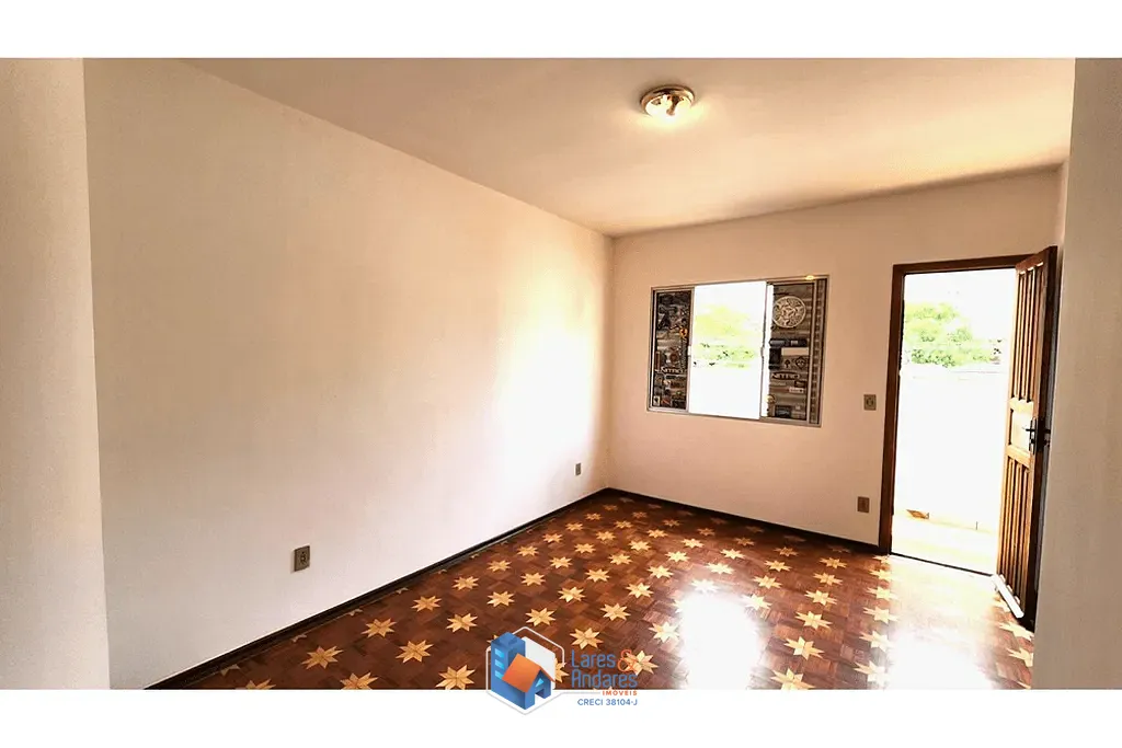 Casa, 4 quartos, 218 m² - Foto 2