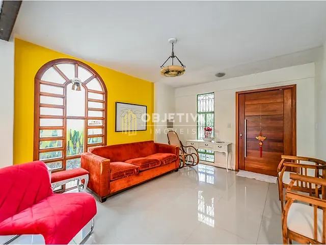 Casa 4 quartos e 3 banheiros, à venda, no bairro Santa Tereza em Porto Alegre