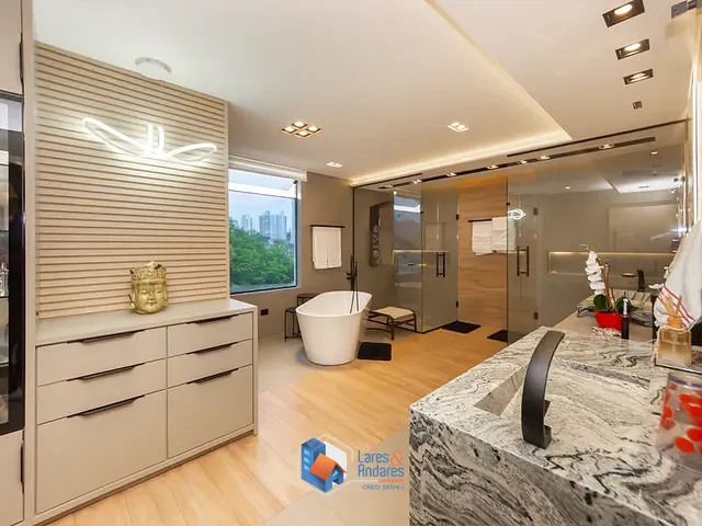 Casa 3 quartos e 5 banheiros, à venda, no bairro Campo Belo em São Paulo