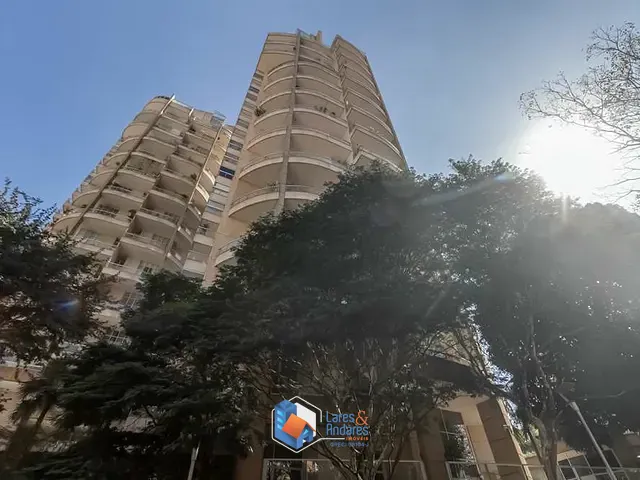 Apartamento 2 quartos e 4 banheiros, à venda, no bairro Vila Nova Conceição em São Paulo