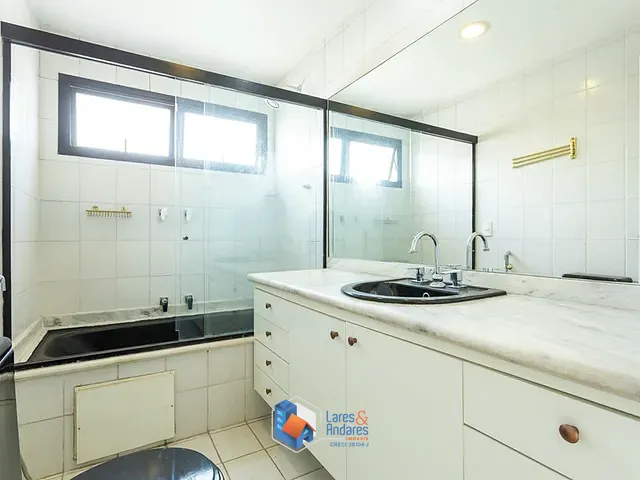 Apartamento 3 quartos e 4 banheiros, à venda, no bairro Vila Andrade em São Paulo