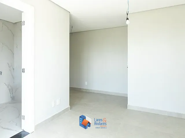 Casa 3 quartos e 4 banheiros, à venda, no bairro Vila Albertina em São Paulo