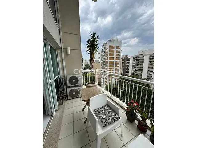 Apartamento 1 quarto e 2 banheiros, à venda, no bairro Moema em São Paulo