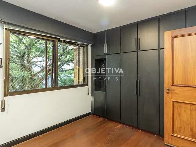 Apartamento 3 quartos e 3 banheiros, à venda, no bairro Moinhos de Vento em Porto Alegre