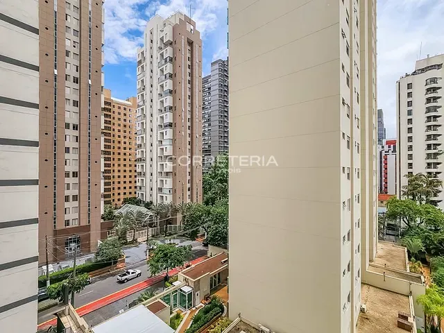 Apartamento 3 quartos e 5 banheiros, à venda, no bairro Moema em São Paulo