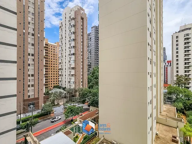 Apartamento 3 quartos e 5 banheiros, à venda, no bairro Moema em São Paulo