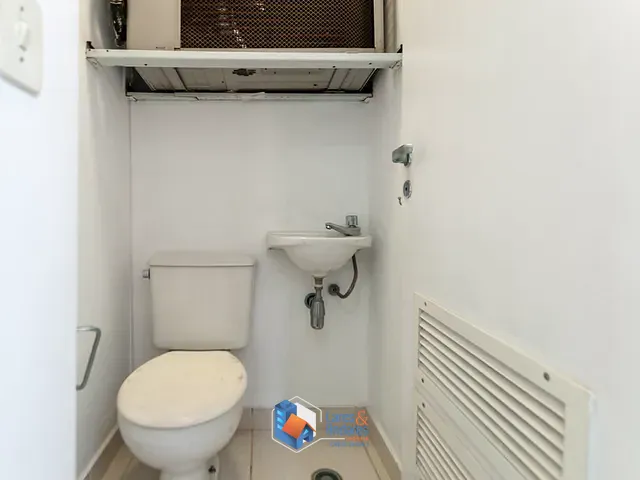 Sala à venda, no bairro Vila Mariana em São Paulo