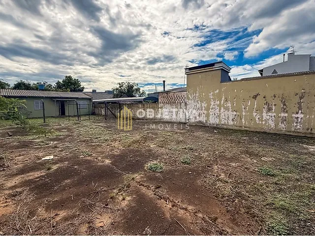 Terreno à venda, no bairro Nossa Senhora das Graças em Canoas