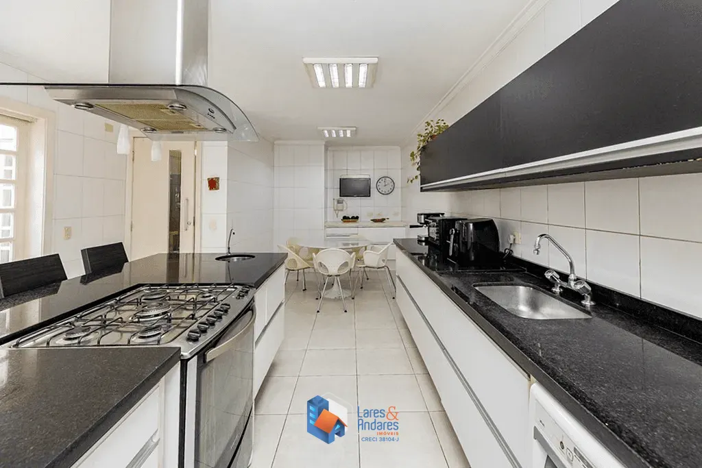 Casa, 4 quartos, 260 m² - Foto 38