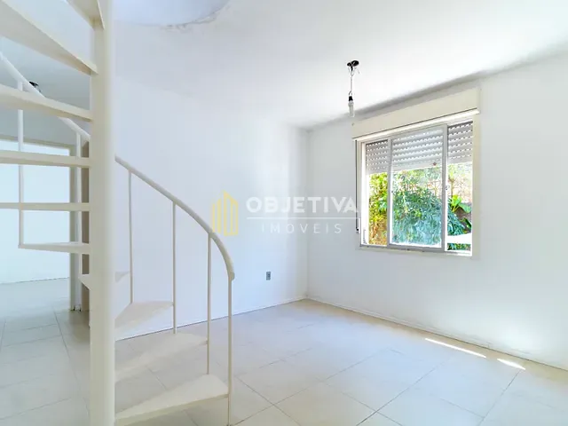 Cobertura / Penthouse 1 quarto e 2 banheiros, à venda, no bairro Santa Tereza em Porto Alegre