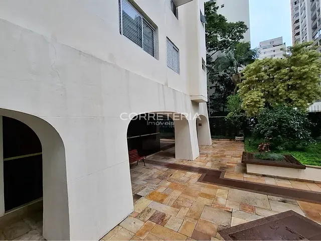 Apartamento 3 quartos e 3 banheiros, à venda, no bairro Moema em São Paulo