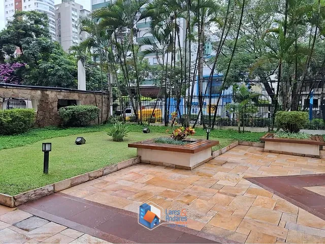 Apartamento 3 quartos e 3 banheiros, à venda, no bairro Moema em São Paulo