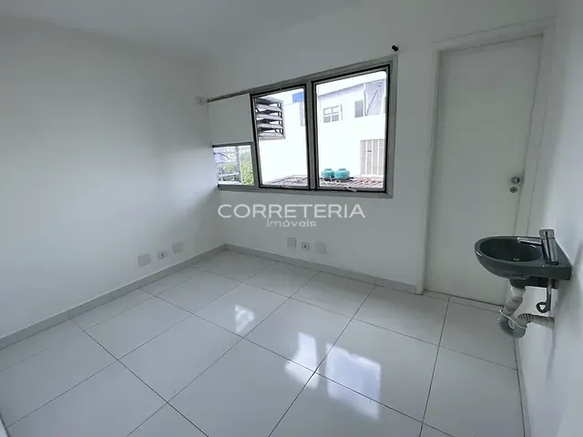 Sala à venda, no bairro Jabaquara em São Paulo