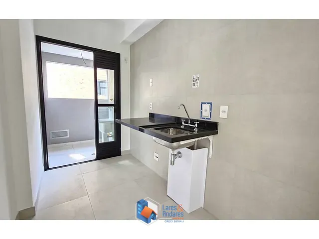 Apartamento 3 quartos e 3 banheiros, à venda, no bairro Jardim das Acácias em São Paulo
