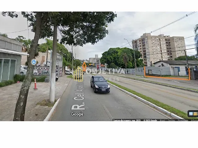 Terreno à venda, no bairro Glória em Porto Alegre