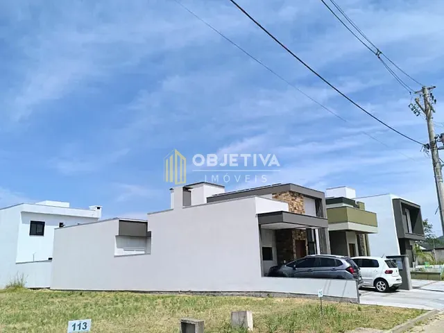 Terreno à venda, no bairro Hípica em Porto Alegre