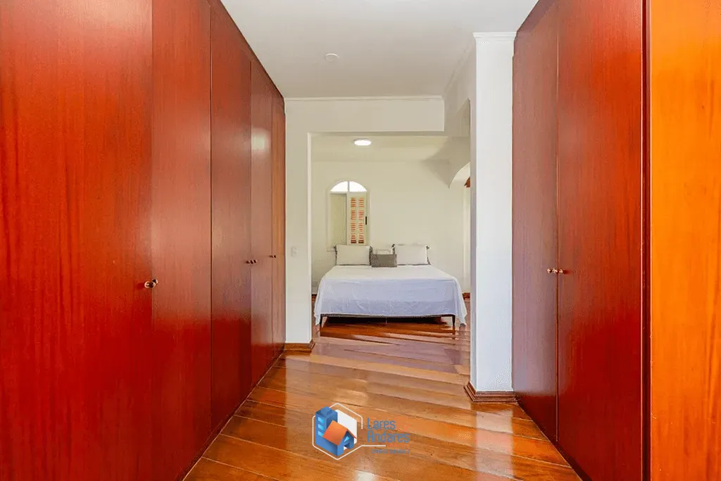 Casa, 4 quartos, 315 m² - Foto 2