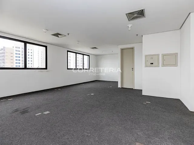 Sala à venda, no bairro Paraíso em São Paulo