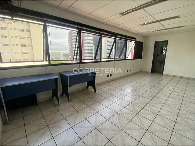 Sala à venda, no bairro São Judas em São Paulo