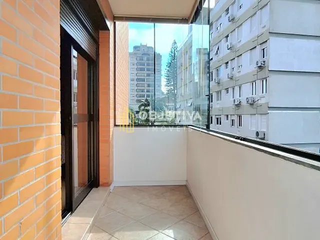Apartamento 2 quartos e 2 banheiros, à venda, no bairro Petrópolis em Porto Alegre