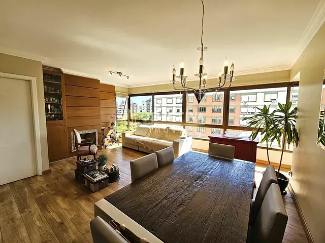 Apartamento 3 quartos e 3 banheiros, à venda, no bairro Menino Deus em Porto Alegre