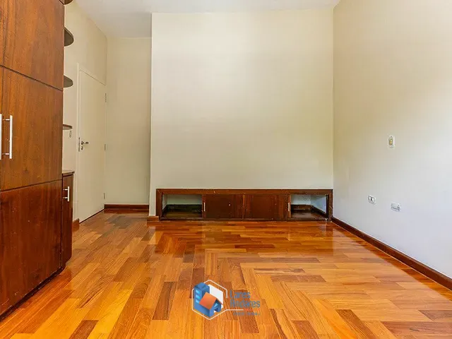 Casa 3 quartos e 4 banheiros, à venda, no bairro Chácara Santo Antônio (Zona Sul) em São Paulo