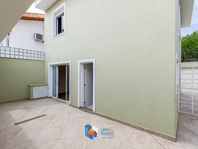 Casa 3 quartos e 4 banheiros, à venda, no bairro Chácara Santo Antônio (Zona Sul) em São Paulo