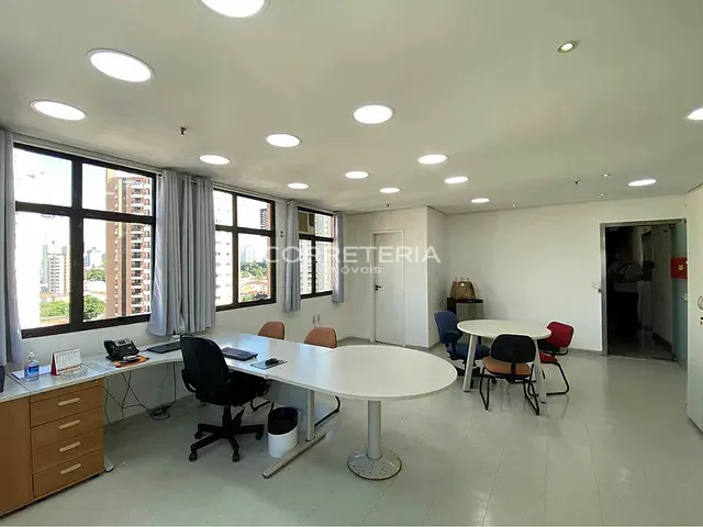 Sala à venda, no bairro Chácara Santo Antônio (Zona Sul) em São Paulo