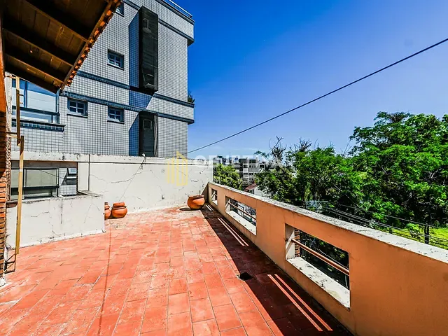 Cobertura / Penthouse 9 quartos e 7 banheiros, à venda, no bairro São João em Porto Alegre