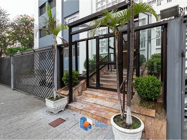 Apartamento 2 quartos e 2 banheiros, à venda, no bairro Moema em São Paulo