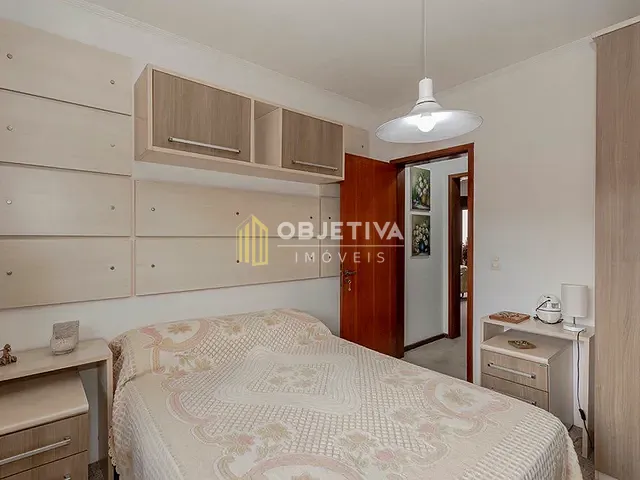 Casa 3 quartos e 4 banheiros, à venda, no bairro Jardim Planalto em Porto Alegre