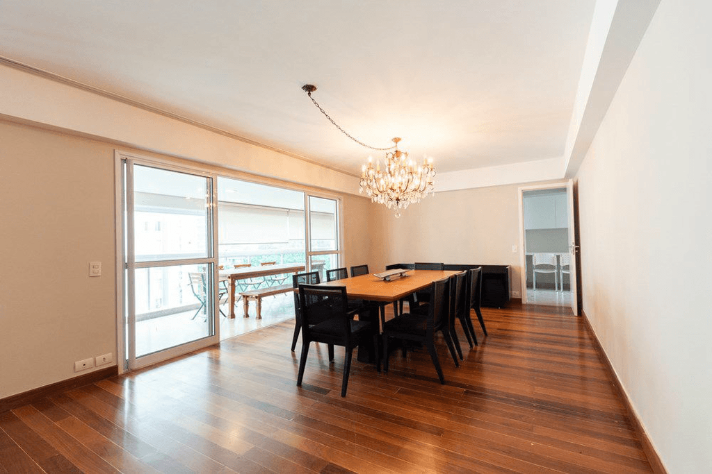 Apartamento à venda 3 Quartos 3 Suites 3 Vagas 204M² Indianópolis São Paulo - SP