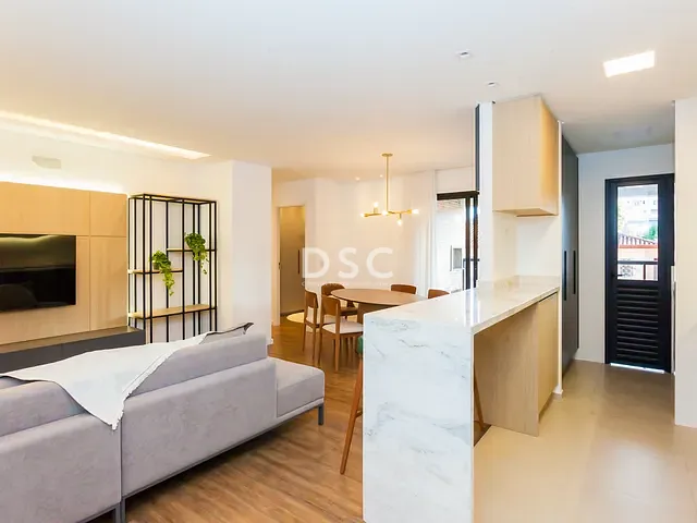 Apartamento 2 quartos e 2 banheiros, à venda, no bairro Bacacheri em Curitiba