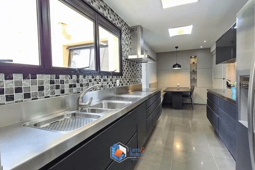 Apartamento, 3 quartos, 191 m² - Foto 2