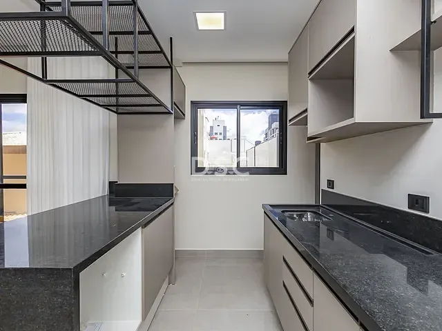 Cobertura / Penthouse 3 quartos e 4 banheiros, à venda, no bairro Seminário em Curitiba