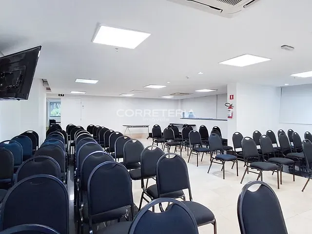Sala à venda, no bairro Santa Cecília em São Paulo