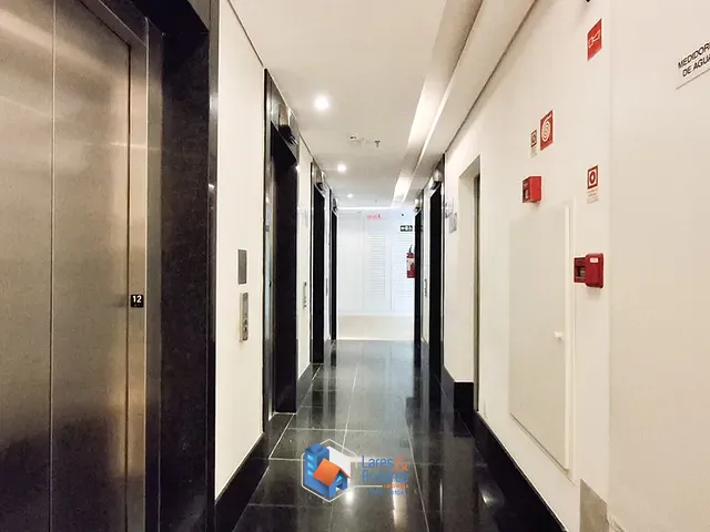 Sala à venda, no bairro Santa Cecília em São Paulo