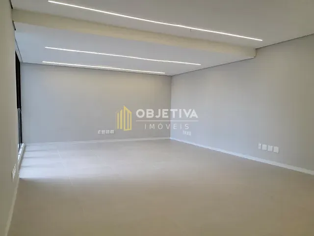 Sala à venda, no bairro Santana em Porto Alegre