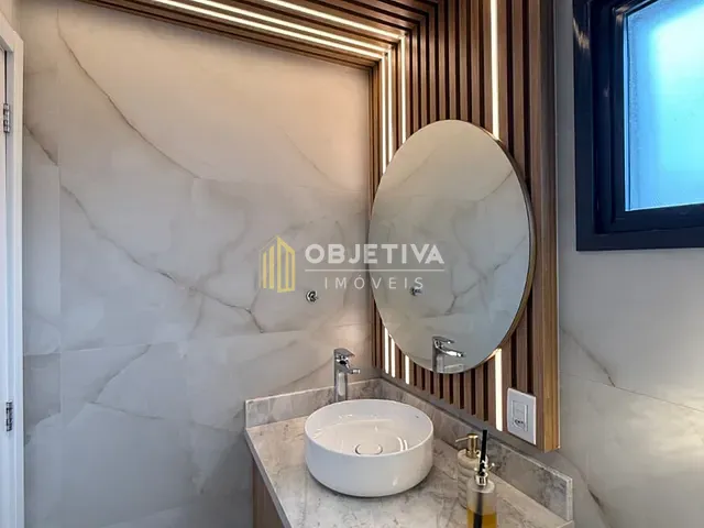 Apartamento 2 quartos e 4 banheiros, à venda, no bairro Cristal em Porto Alegre