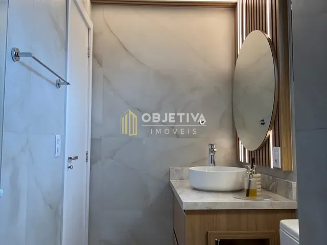 Apartamento 2 quartos e 4 banheiros, à venda, no bairro Cristal em Porto Alegre