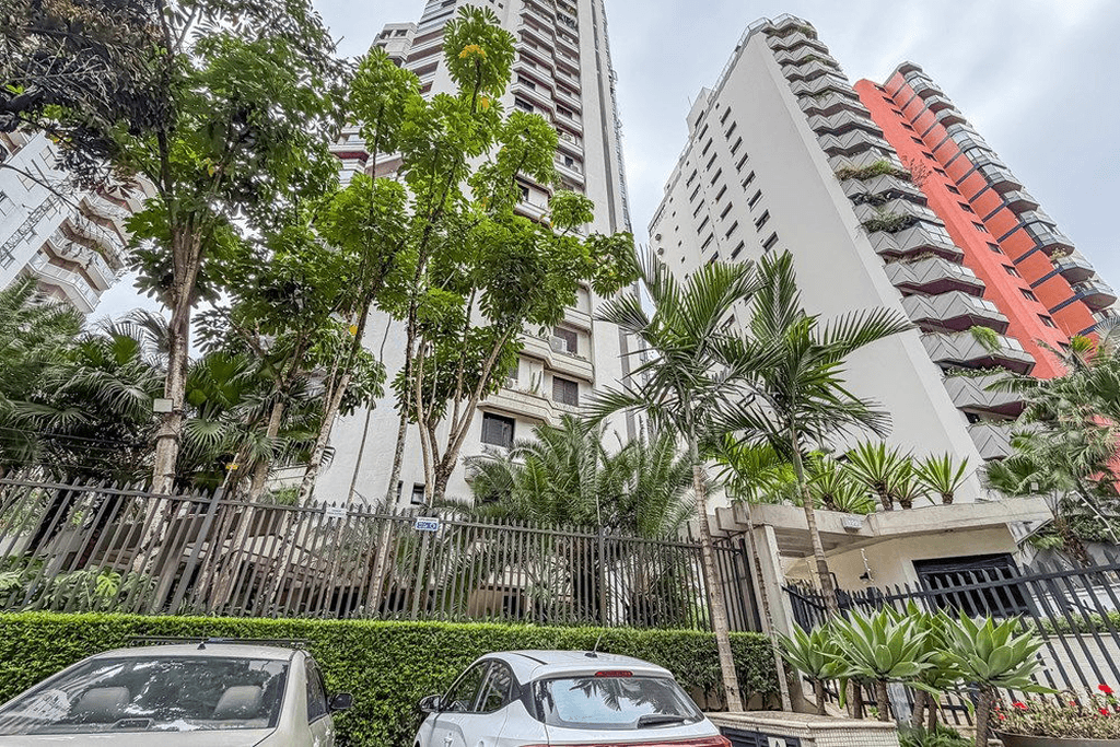 Apartamento à venda 4 Quartos 3 Suites 3 Vagas 181M² Itaim Bibi São Paulo - SP