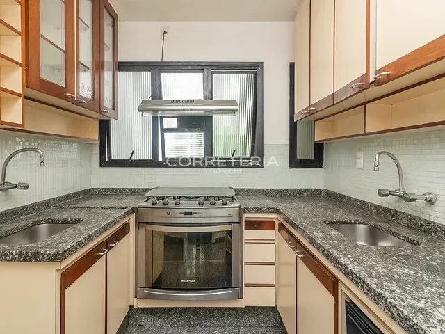 Apartamento 4 quartos e 4 banheiros, à venda, no bairro Itaim Bibi em São Paulo