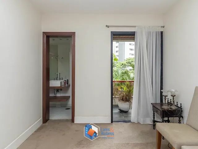 Apartamento 4 quartos e 4 banheiros, à venda, no bairro Itaim Bibi em São Paulo