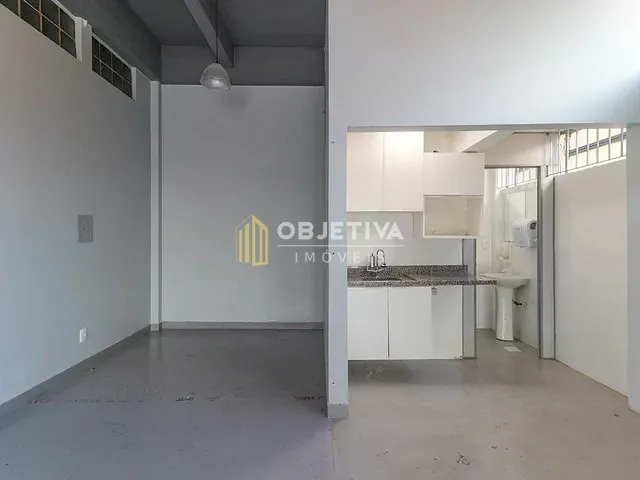 Loja à venda, no bairro Sarandi em Porto Alegre