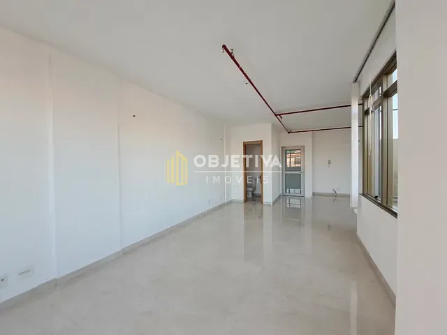 Sala à venda, no bairro Floresta em Porto Alegre