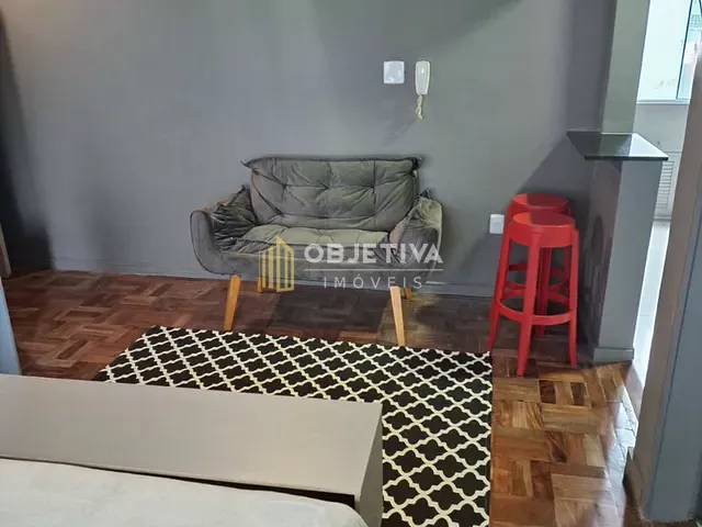 Apartamento 1 quarto e 1 banheiro, à venda, no bairro Menino Deus em Porto Alegre