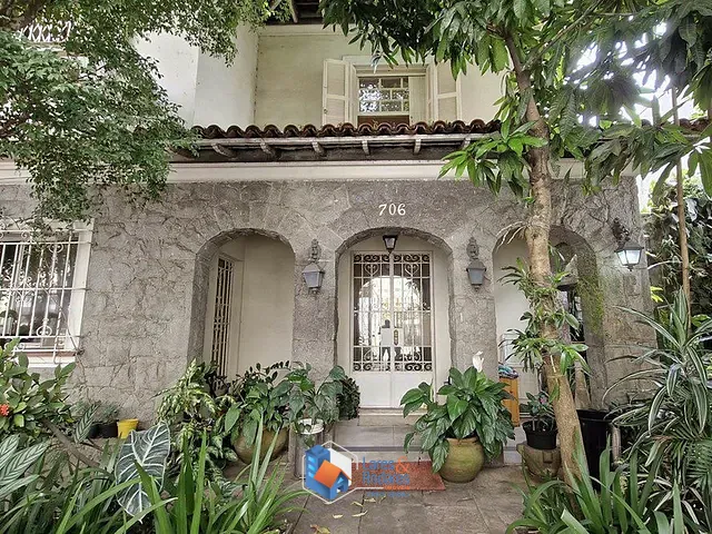 Casa 6 quartos e 8 banheiros, à venda, no bairro Cambuci em São Paulo